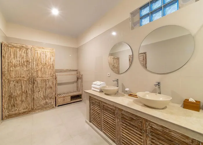 Bougenvia 2 Bedroom Private Pool Villa Seminyak
