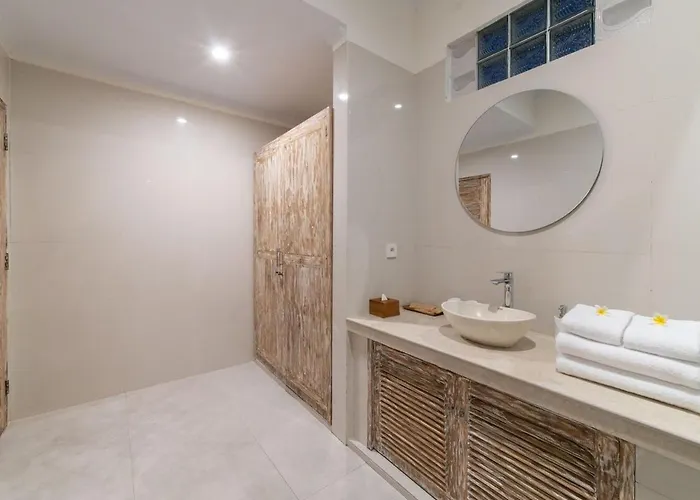 Bougenvia 2 Bedroom Private Pool Seminyak