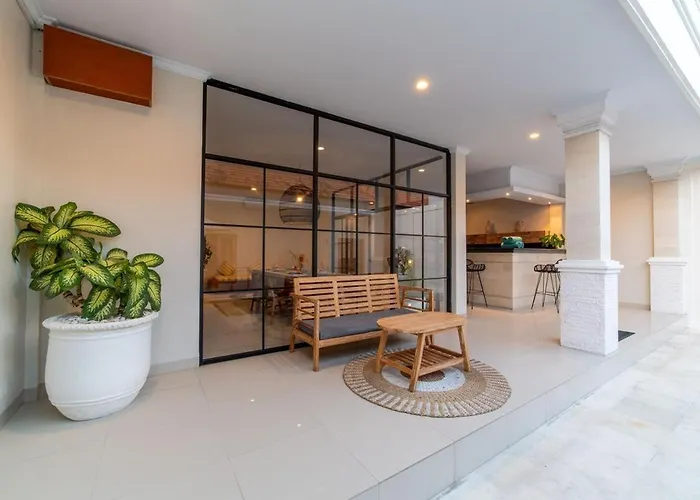 Villa Bougenvia 2 Bedroom Private Pool Seminyak