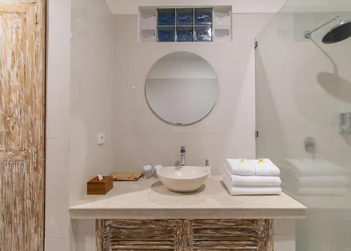 Villa Bougenvia 2 Bedroom Private Pool Seminyak
